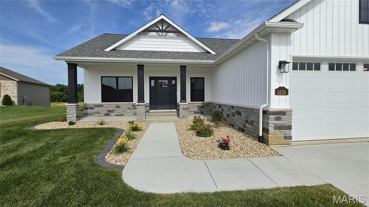 Property Photo: 1438 Montauk Road IL 62294