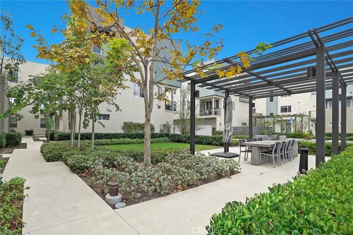 Property Photo: 318 Bridgewater 7 CA 90247