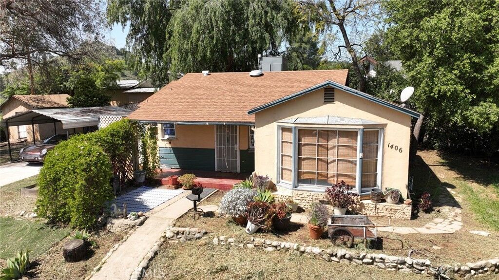 Property Photo:  1406 Prospect Dr.,  CA 91766 