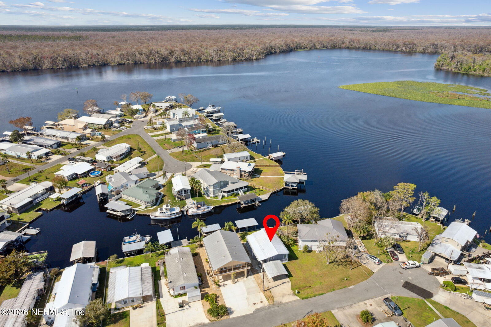 Property Photo: 170 Moonlite Drive FL 32193