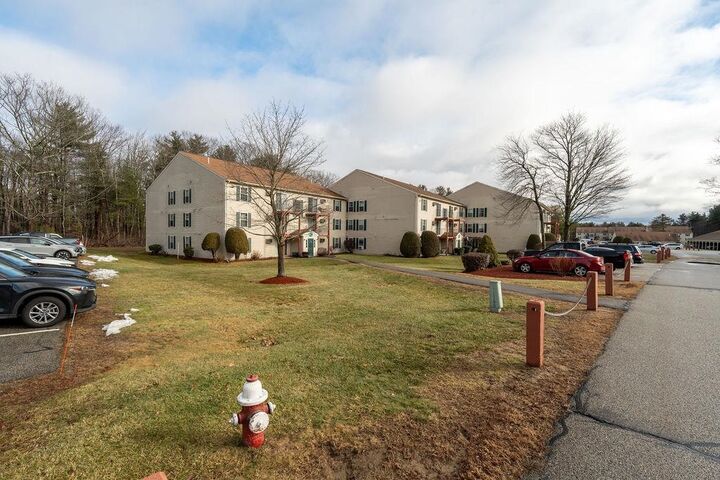 Property Photo:  1703 White Cedar Boulevard  NH 03801 