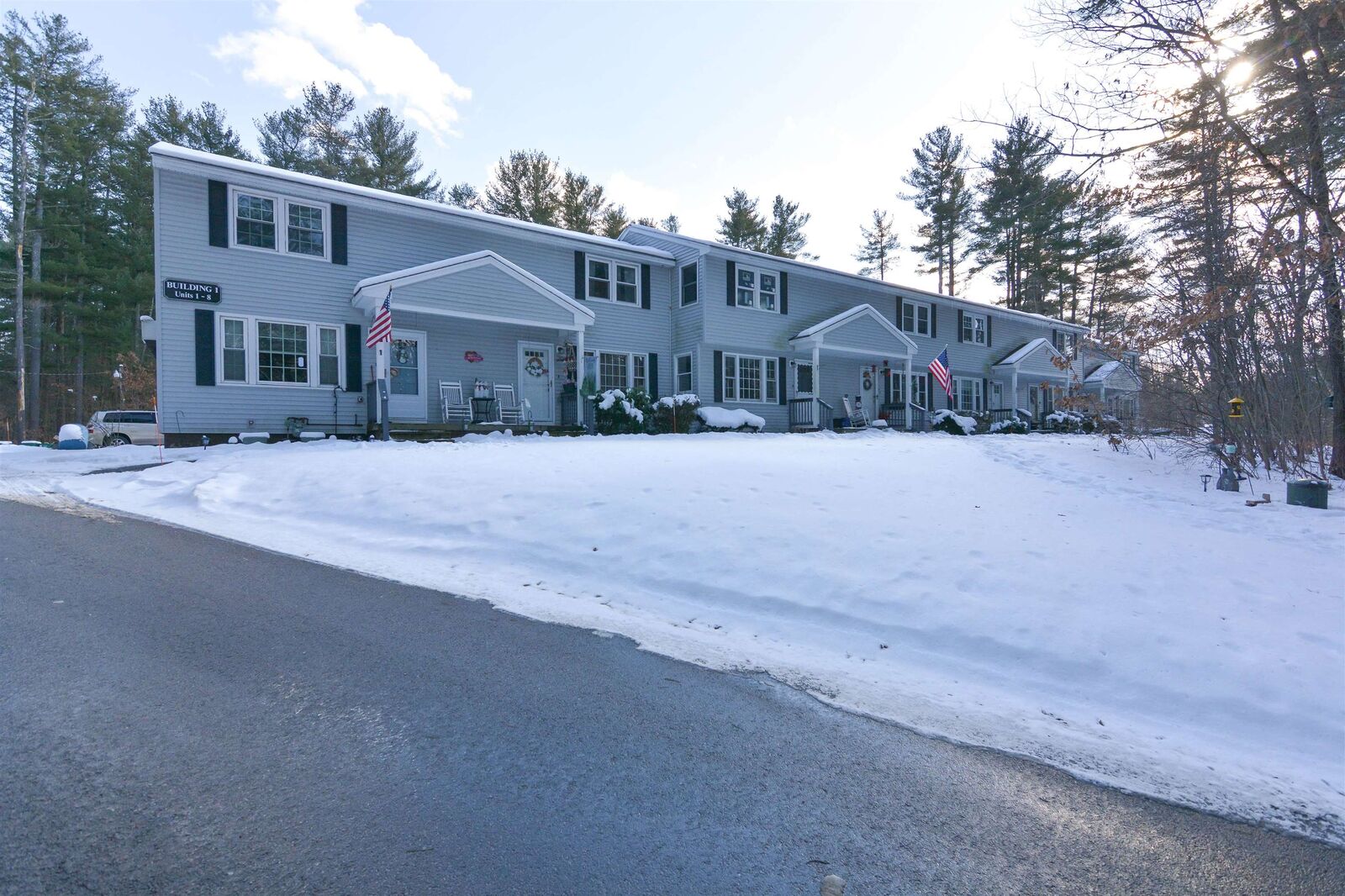 Property Photo:  3 Holly Lane  NH 03053 