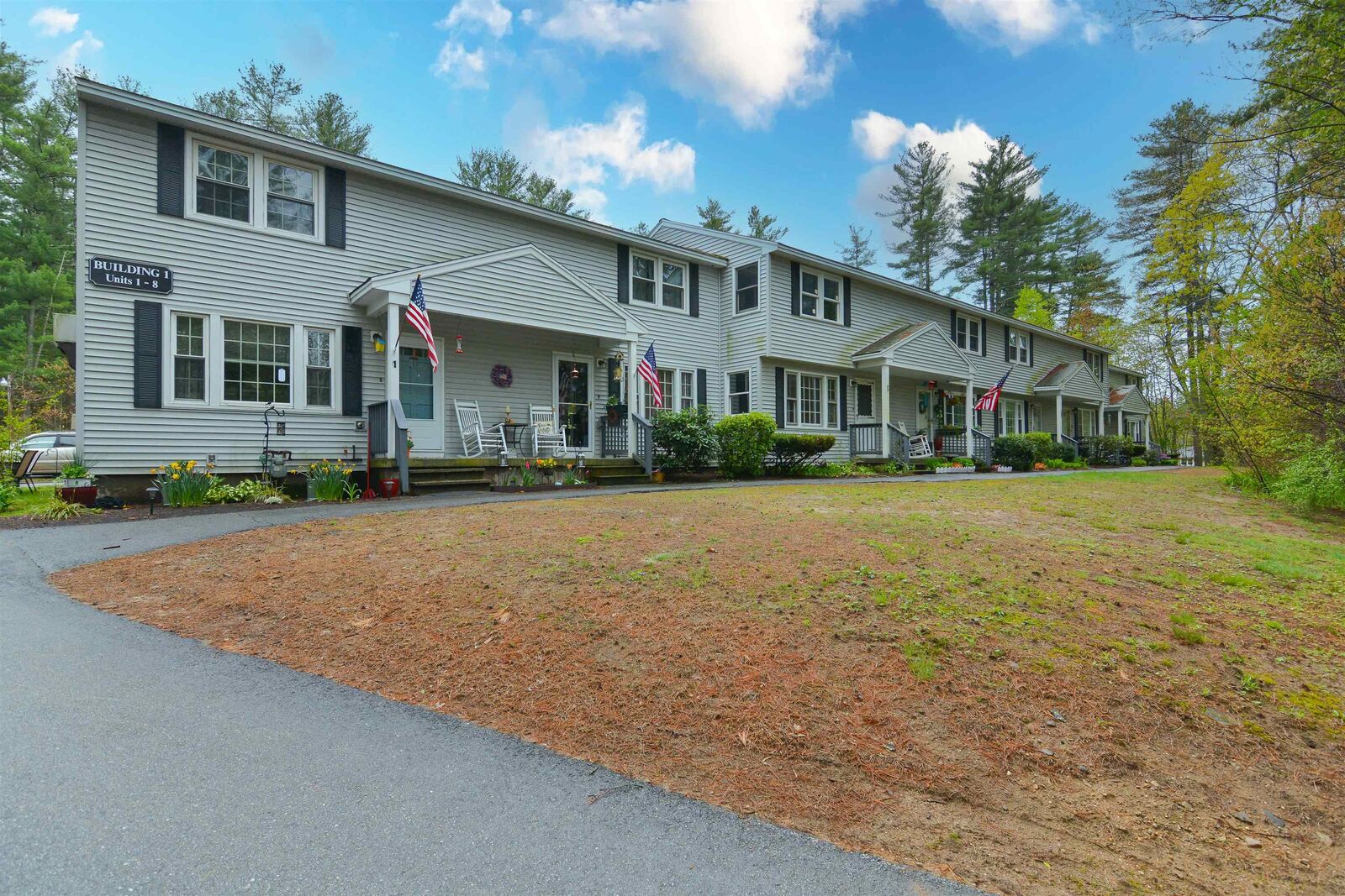 Property Photo: 3 Holly Lane NH 03053