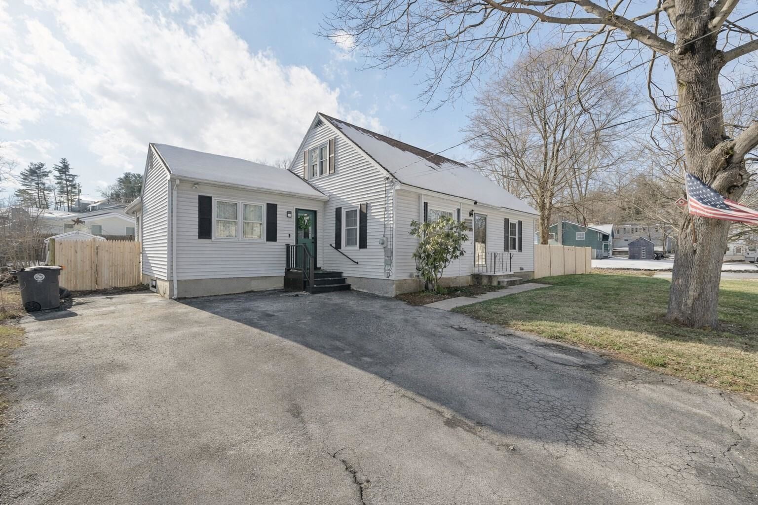 Property Photo:  130 Westwood Drive  NH 03062 