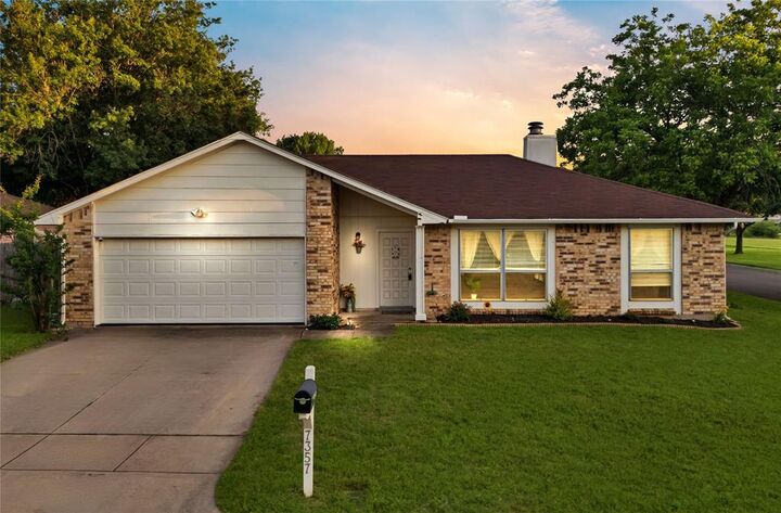 Property Photo: 7357 Channel View Drive TX 76133