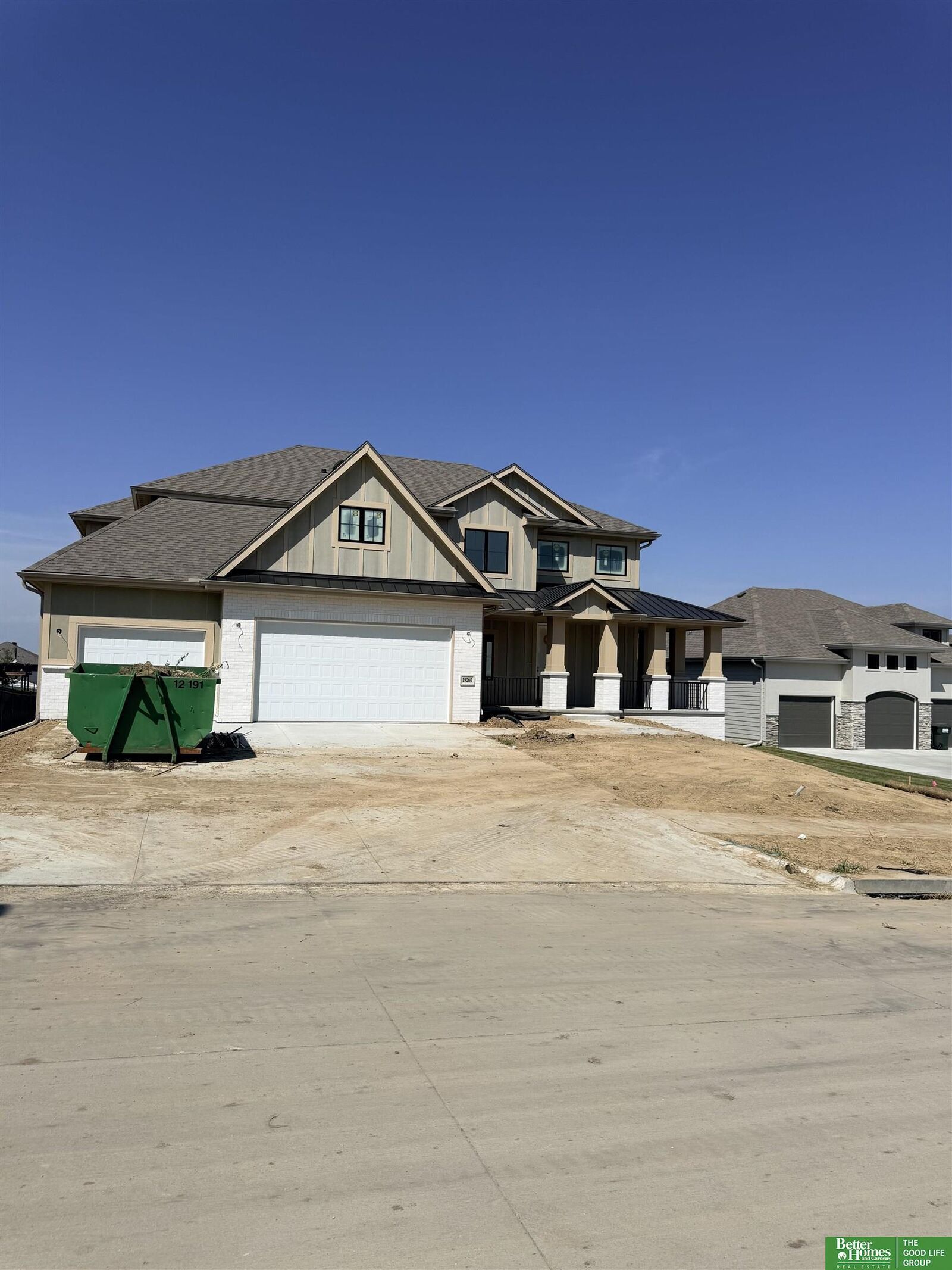 Property Photo:  19060 Laquinta Circle  NE 68136 