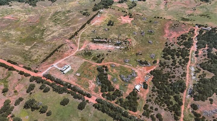 Property Photo:  16465 E Industrial Road  OK 73058 