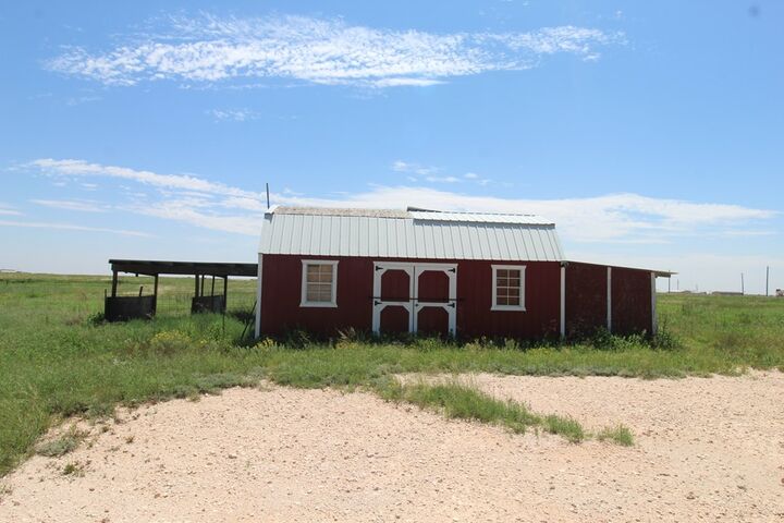 Property Photo:  142 N Fm 1429  TX 79360 