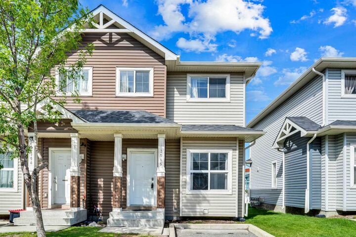 Property Photo: 111 Tarawood Lane NE 3505 AB T3J 0G9