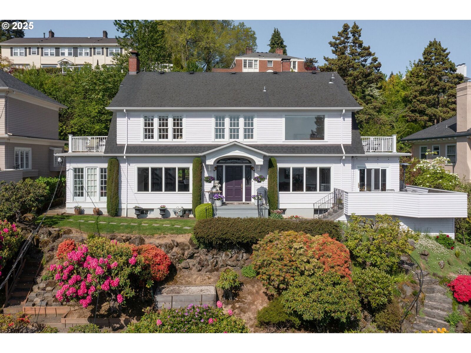 Property Photo: 745 NW Culpepper Ter OR 97210