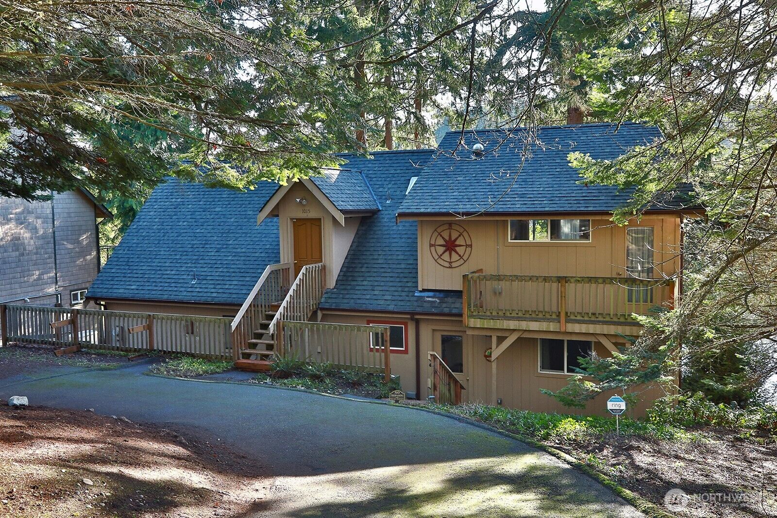 Property Photo:  1015  Honeymoon Lake Drive  WA 98253 