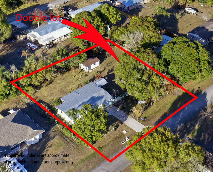 Property Photo: 7204 Fort Walton Avenue FL 34951