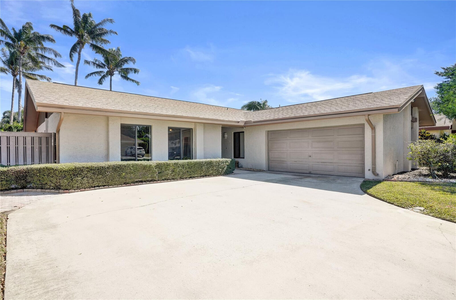 Property Photo:  3088 NW 26th Avenue  FL 33434 