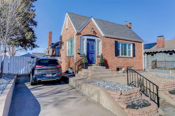 Property Photo:  725 S Grant Street  CO 80209 