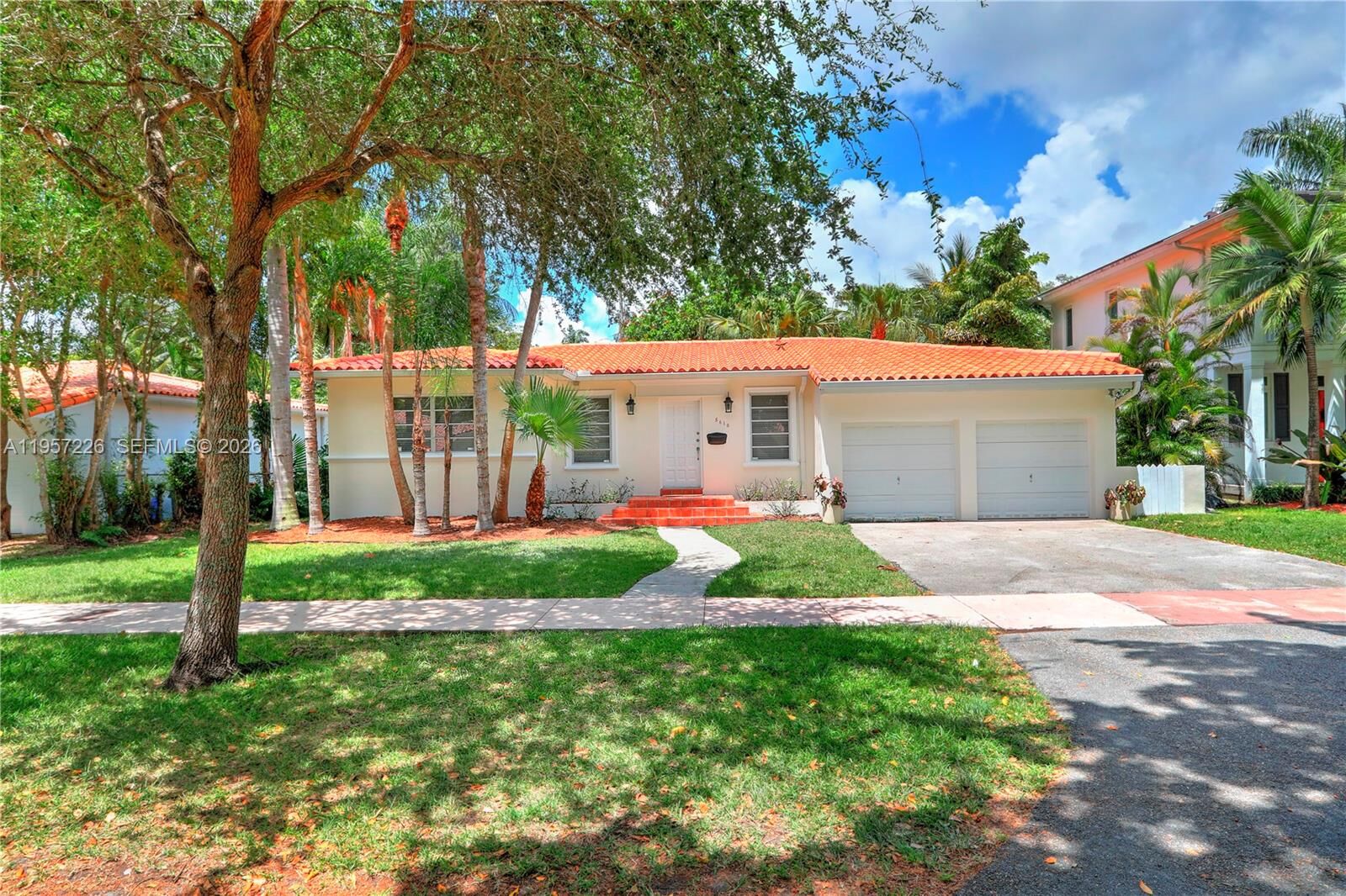 Property Photo:  5610 San Vicente St  FL 33146 