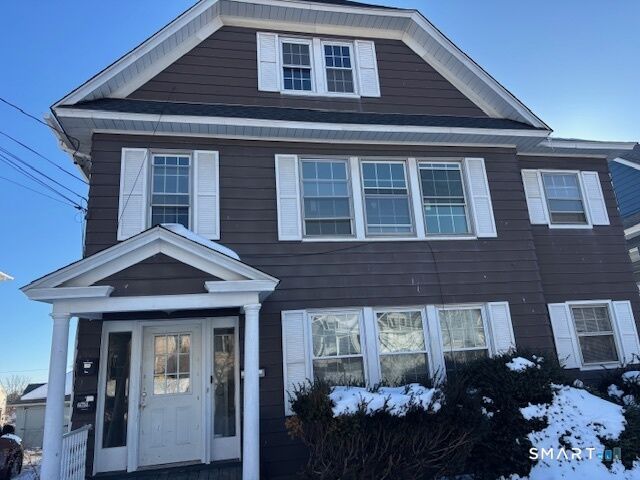 Property Photo:  292 Ridgefield Avenue 2  CT 06610 