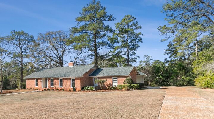Property Photo:  3109 Mockingbird Lane  AL 36303 
