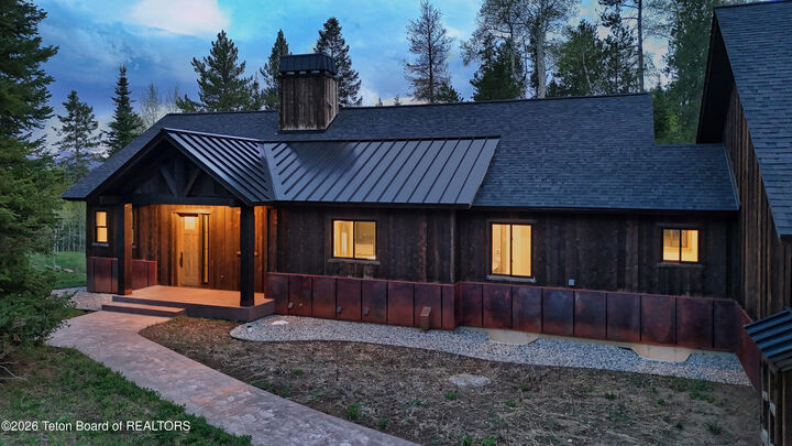 Property Photo: 5727 Forest Ridge Road ID 83455