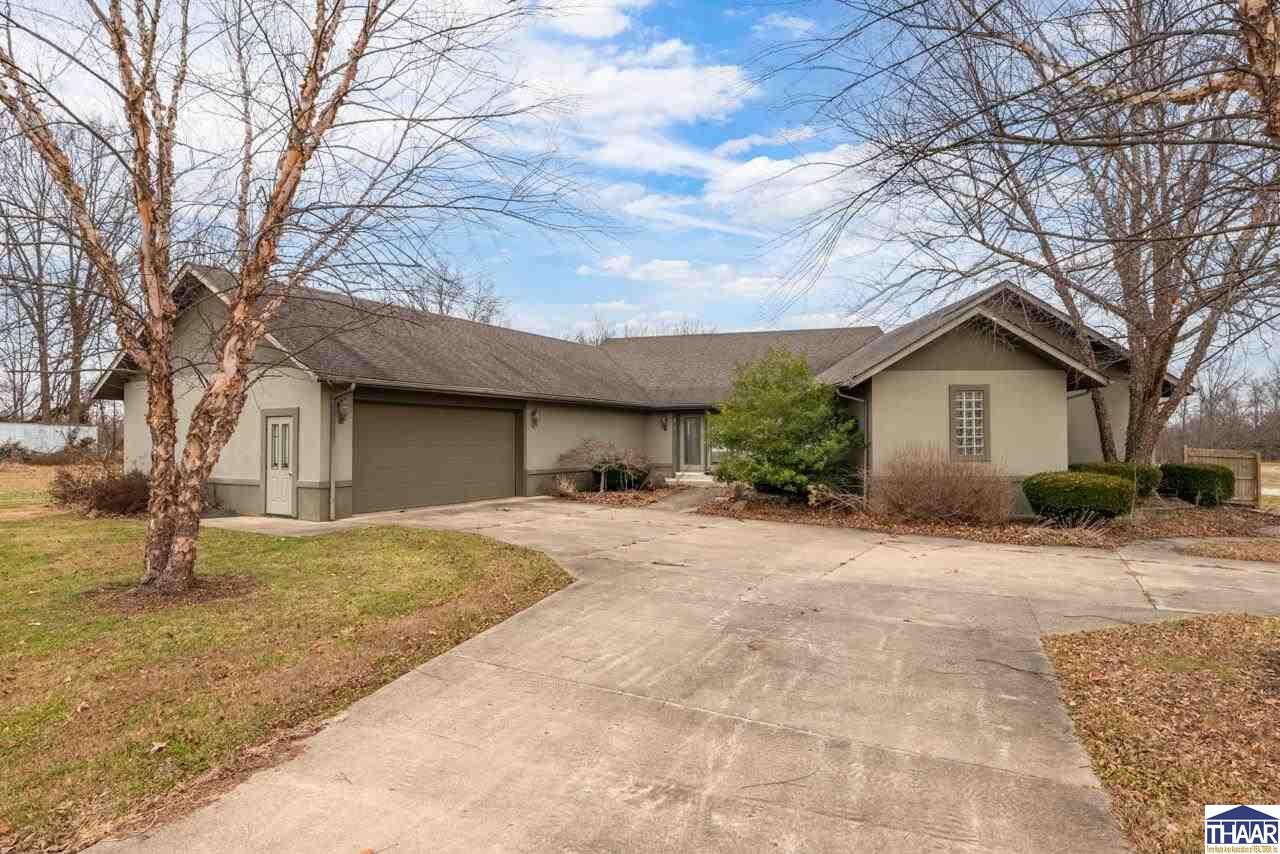 Property Photo:  2366 E Eaton Drive  IN 47802 