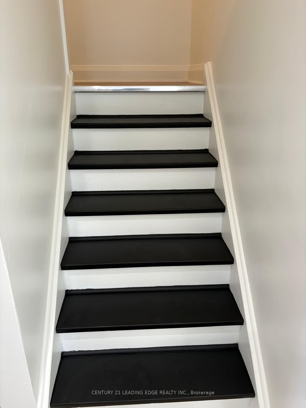 Property Photo: 38 Southmead Road Main ON M1L 2J1