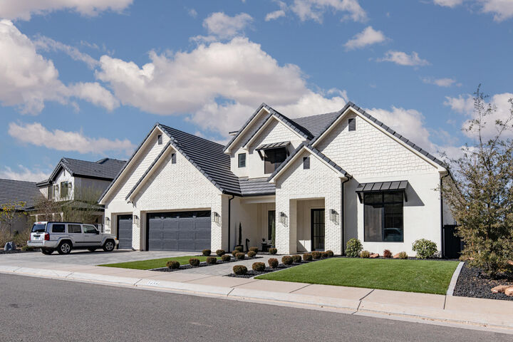 Property Photo:  3458 S Walnut Canyon Dr  UT 84790 