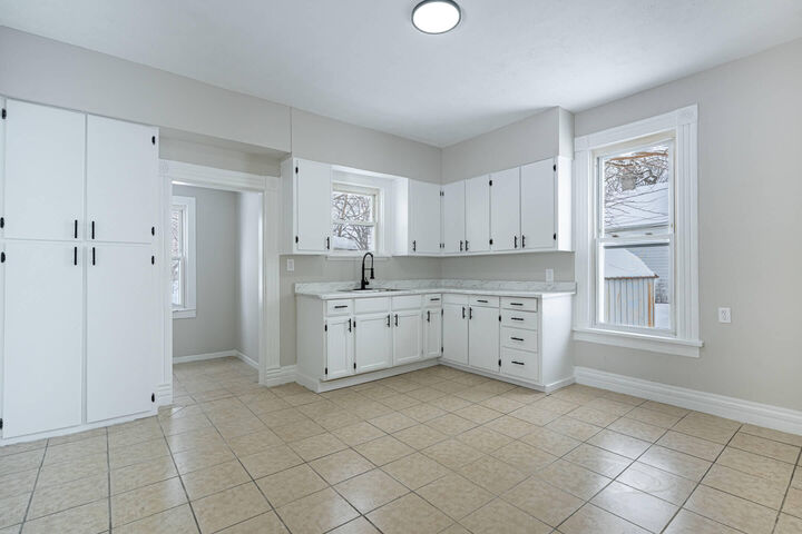 Property Photo:  1654 Catawba Avenue  OH 45503 