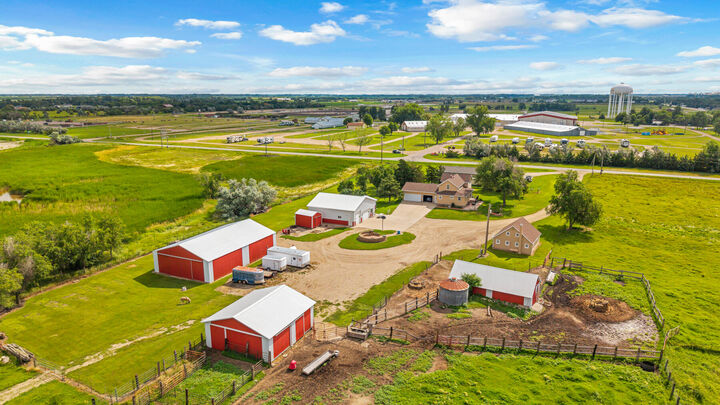 Property Photo: 3155 387th Ave SD 57401