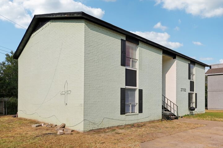 Property Photo:  2702 Evergreen Circle  TX 77801 