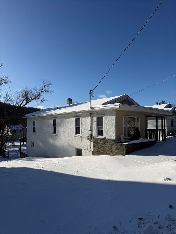 Property Photo:  104 Burr Avenue  NY 13903 