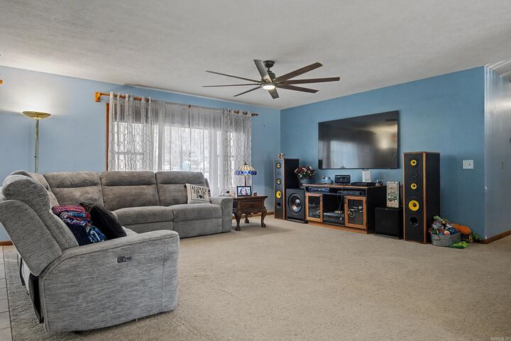 Property Photo:  1717 Gregg Road  AR 72653 