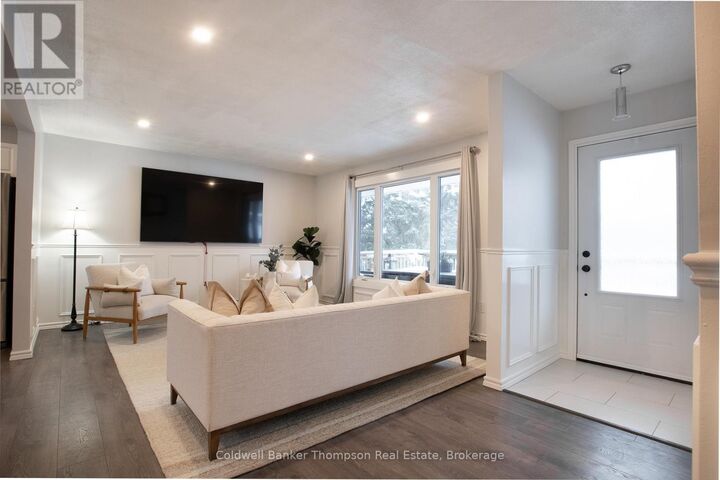 Property Photo: 17 Gullins Road ON P1H 1M6