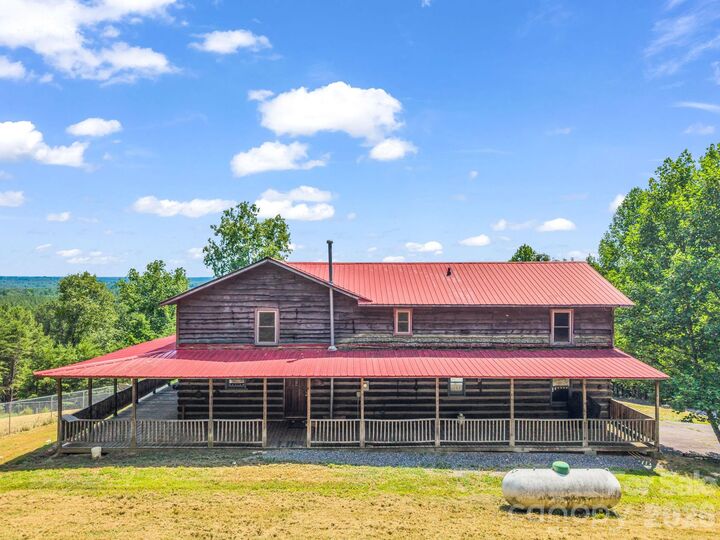 Property Photo:  156 Carpenters Knob Drive  NC 28090 