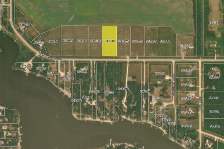 Property Photo:  53 Tom Prince Drive  MB R0C 2L0 