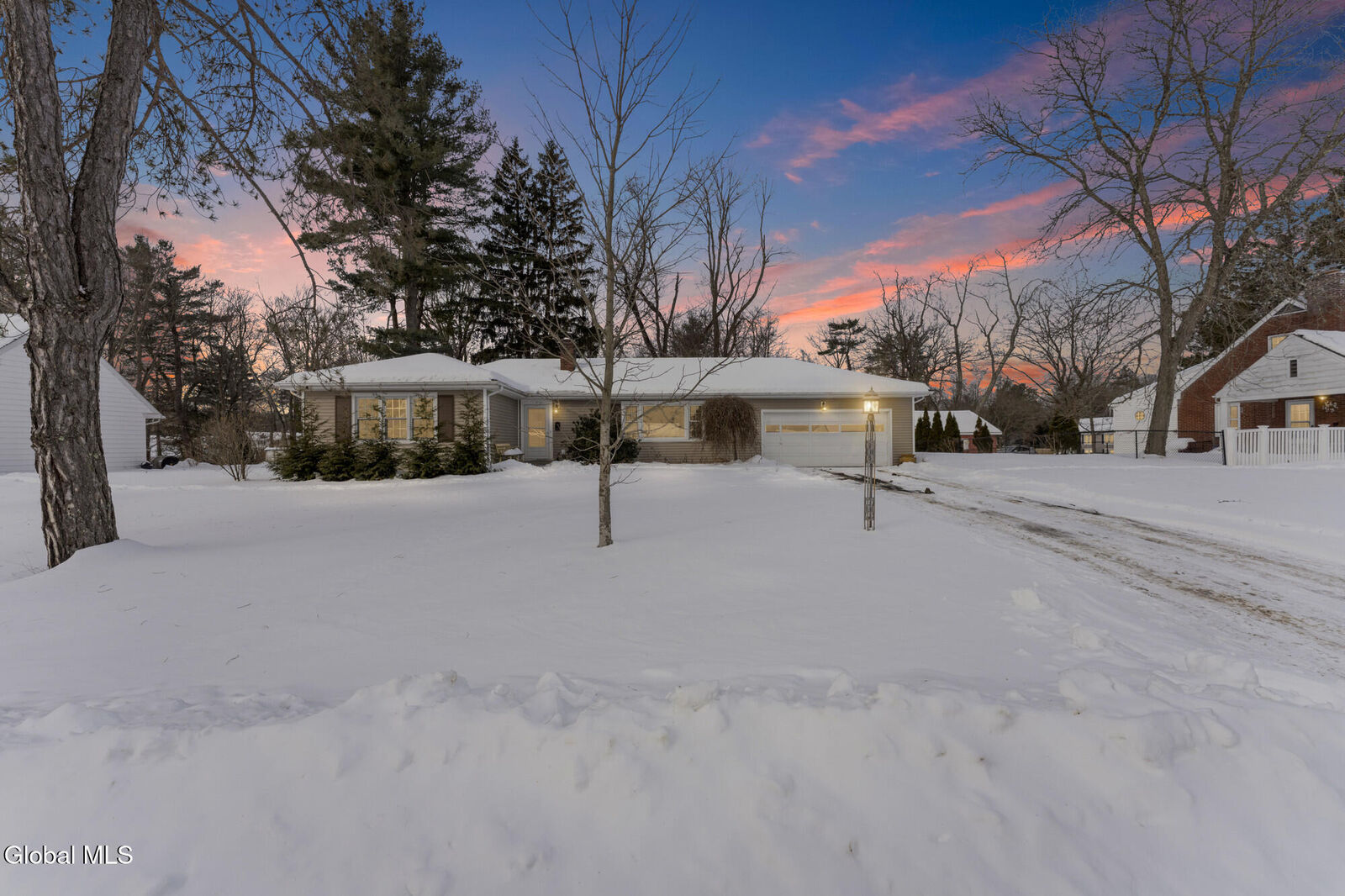 Property Photo: 6 Maple Ridge Avenue NY 12061