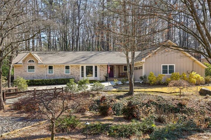 Property Photo:  7265 Hunters Branch Drive  GA 30328 