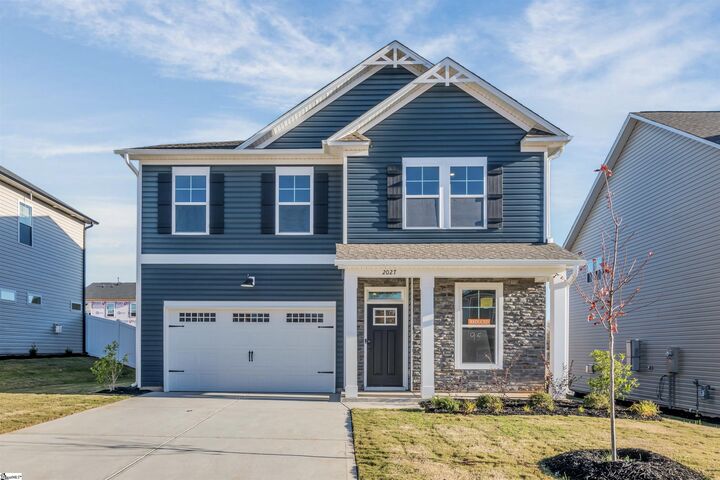 Property Photo: 2027 Halton Oaks Drive SC 29303