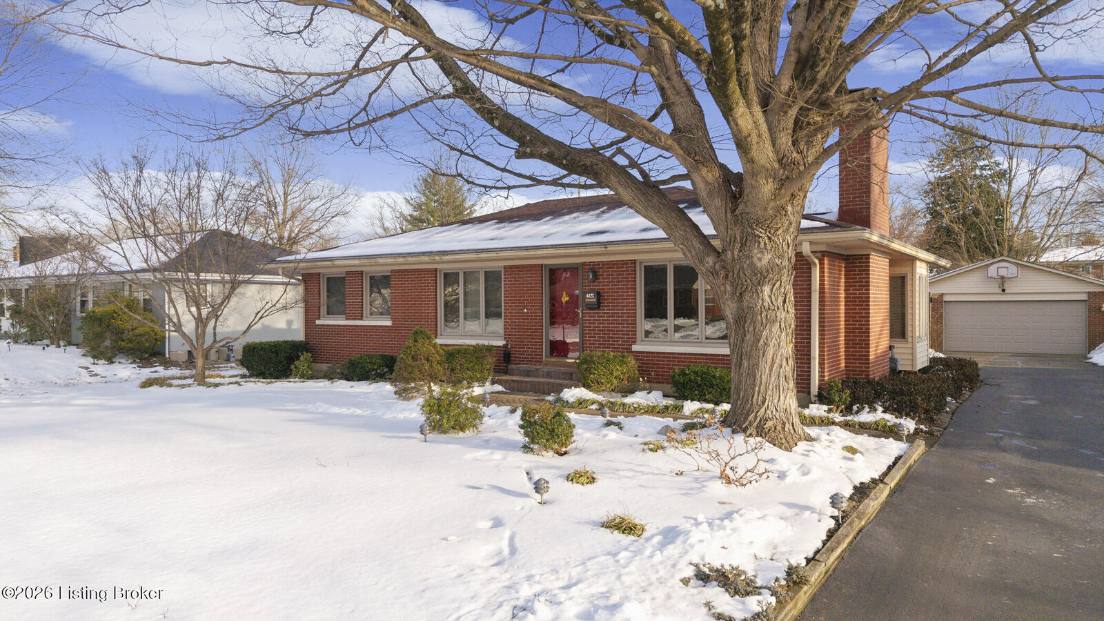 Property Photo:  4422 Mount Vernon Rd  KY 40220 