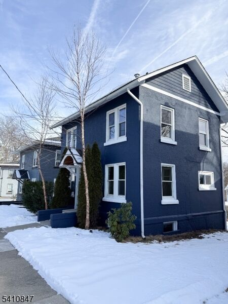 Property Photo:  590 Arlington Ave  NJ 08865 