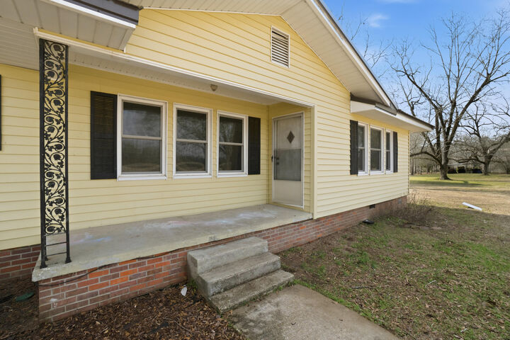 Property Photo:  1501 Eatonville Rd.  MS 39401 