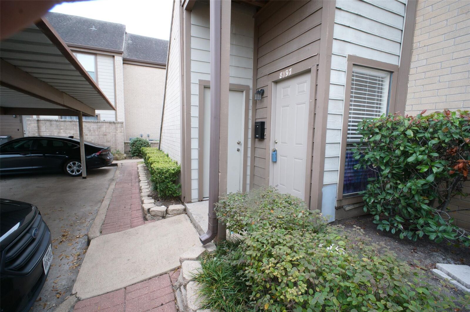 Property Photo: 8197 Sands Point Drive 137 TX 77036