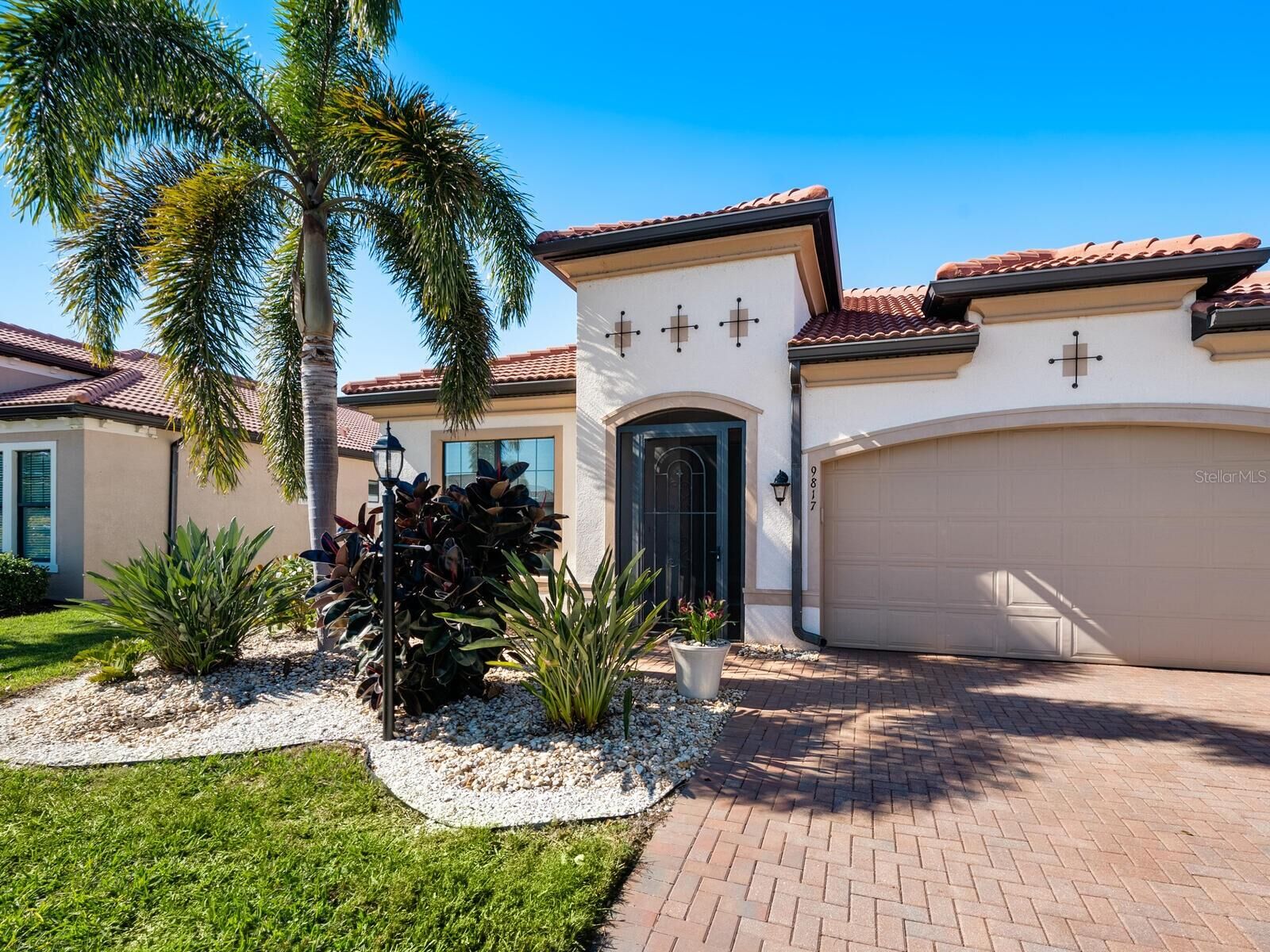 Property Photo: 9817 Marbella Drive FL 34211