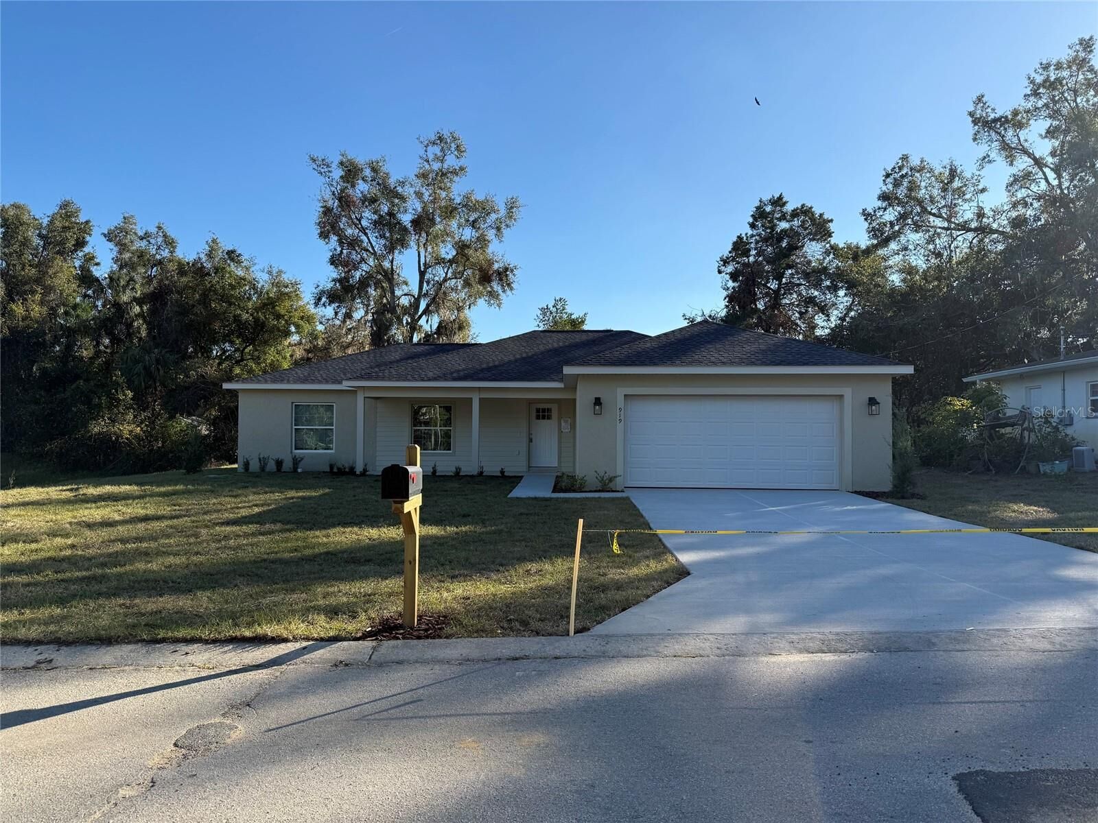 Property Photo: 919 Spruce Street FL 34452