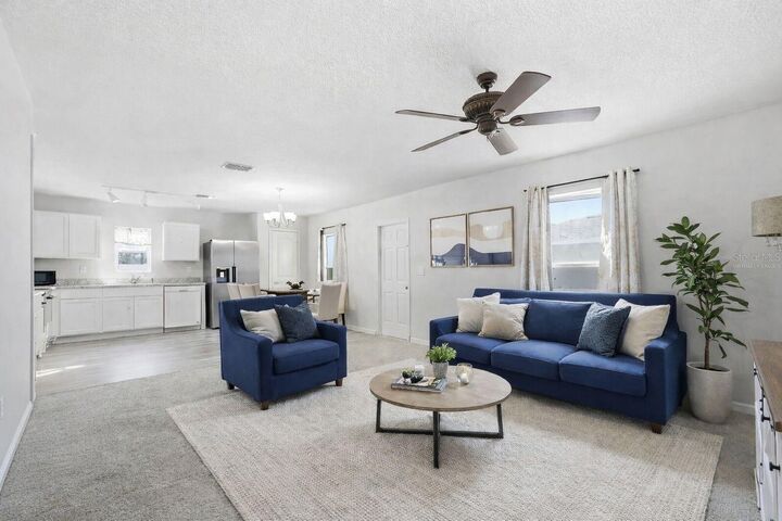 Property Photo:  133 Violet Court  FL 34759 