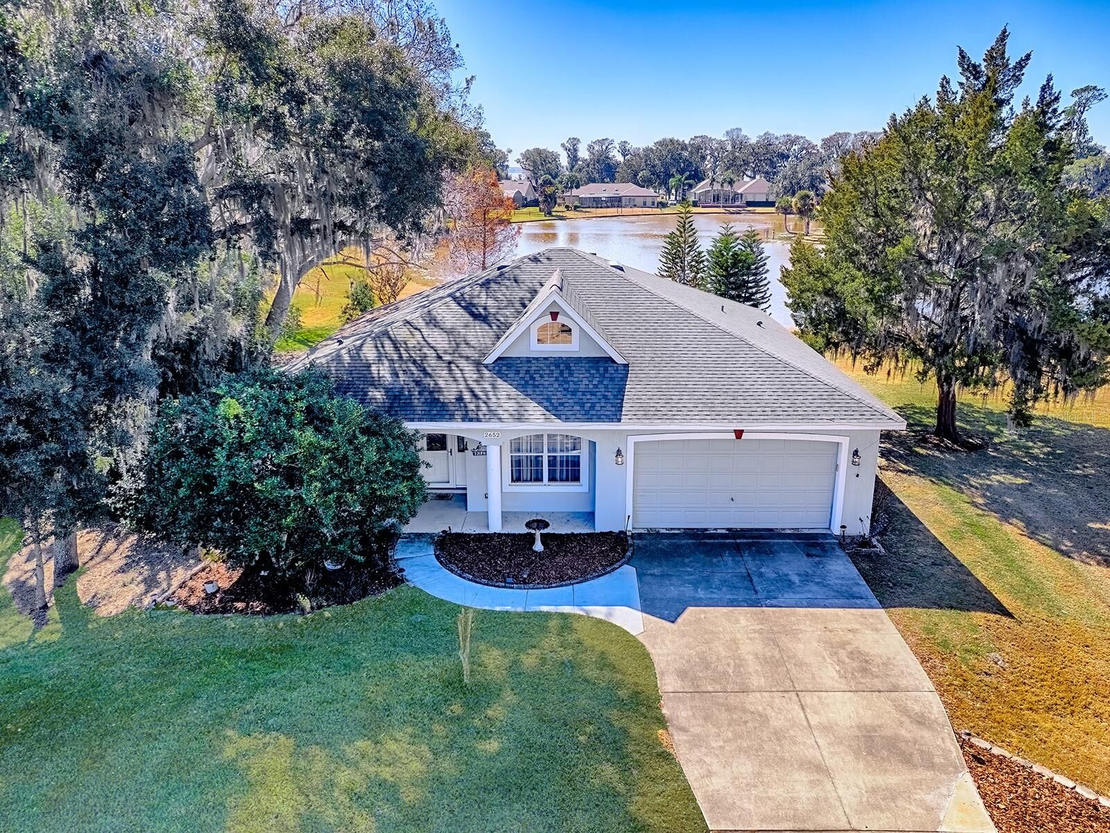 Property Photo: 2652 Grand Island Shores Road FL 32726