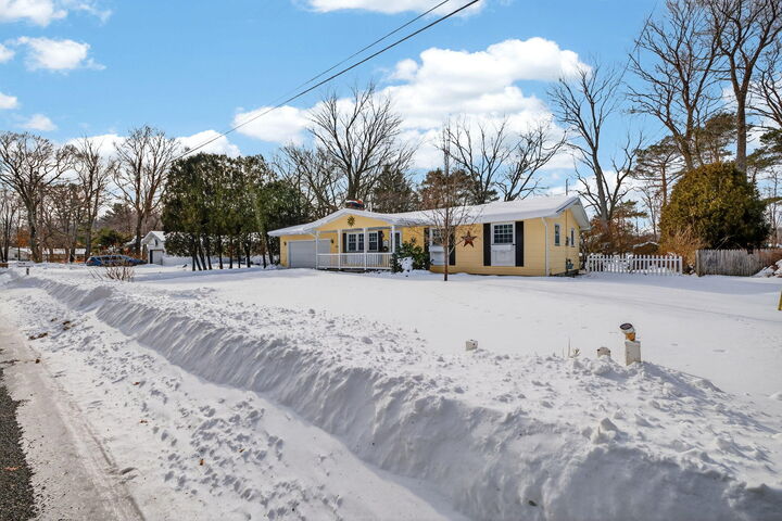 Property Photo: 9063 Pinebrook Drive MI 49437