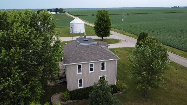 Property Photo:  4731 E 10th Road  IL 60518 