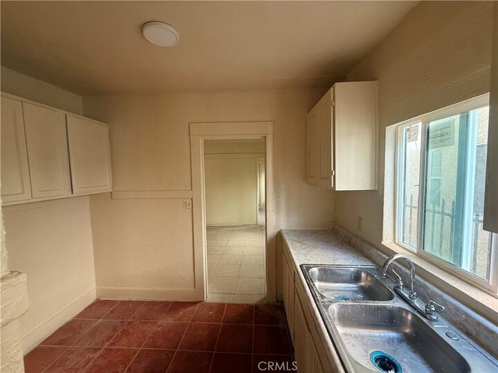 Property Photo:  4257 San Pedro Place  CA 90011 