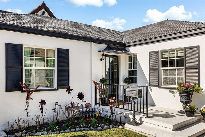 Property Photo: 1641 E Orange Grove CA 91104