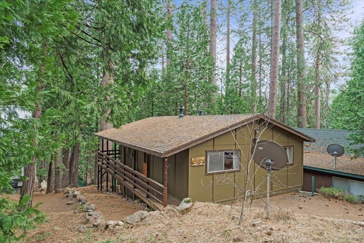 Property Photo: 25756 Upper Scenic Drive CA 95335