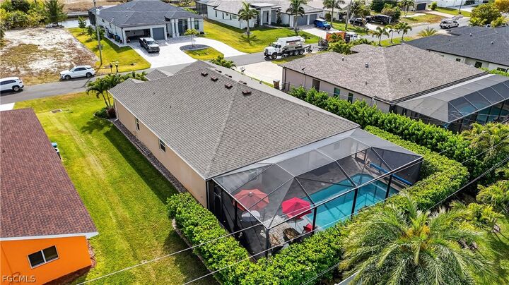 Property Photo:  1807 SW 40th Terrace  FL 33914 